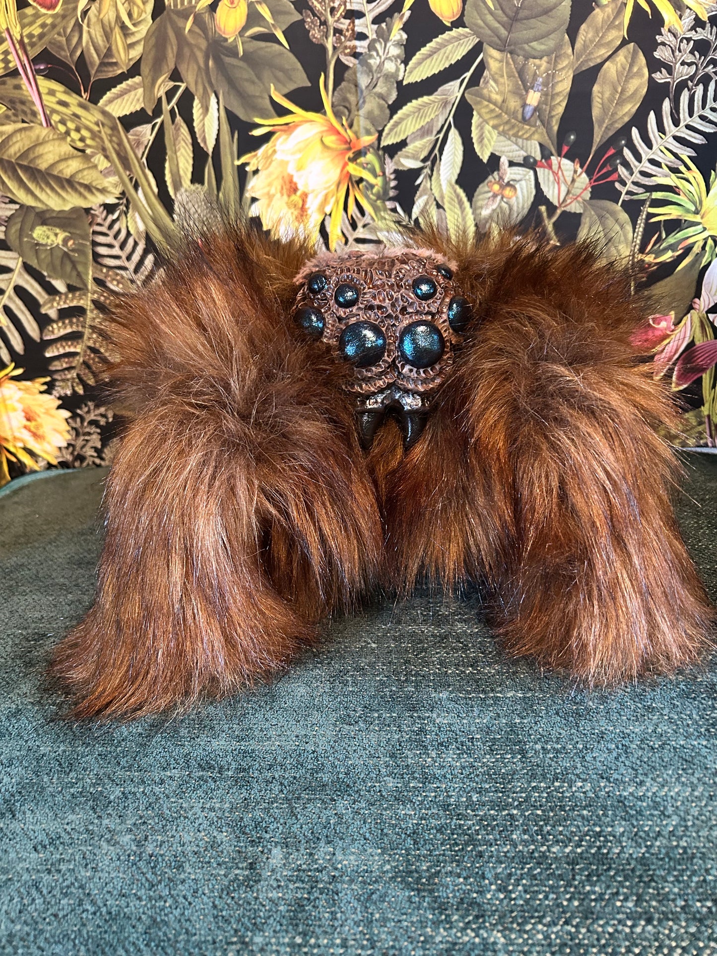 Jumping Spider (brown)